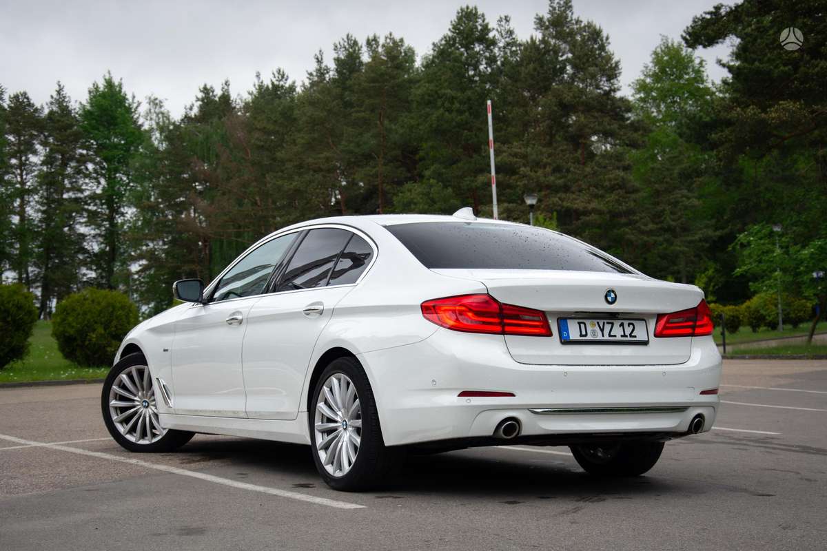 BMW 520, 2.0 l., Седан