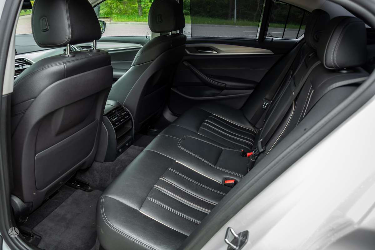 BMW 520, 2.0 l., Седан
