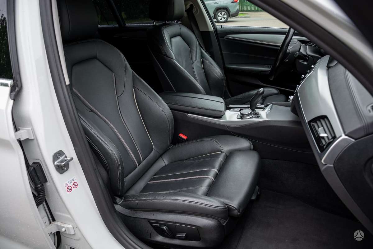 BMW 520, 2.0 l., Седан