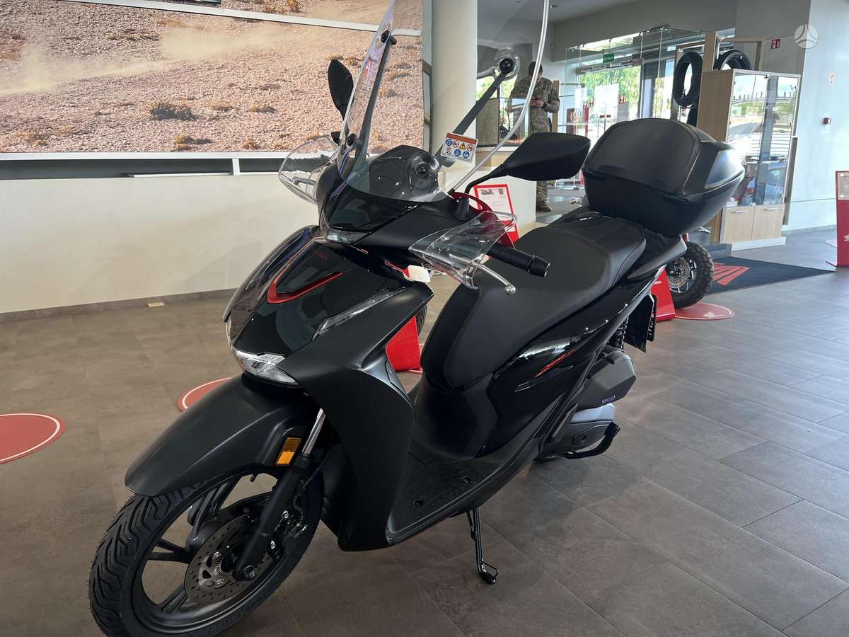 Honda SH 125cc, scooters / mopeds