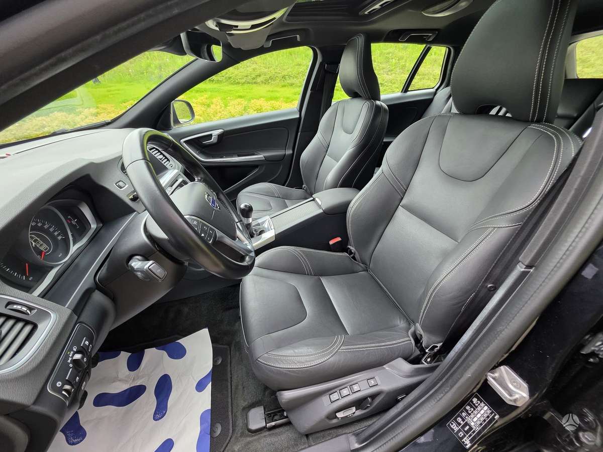 Volvo V60, 2.0 l., Универсал
