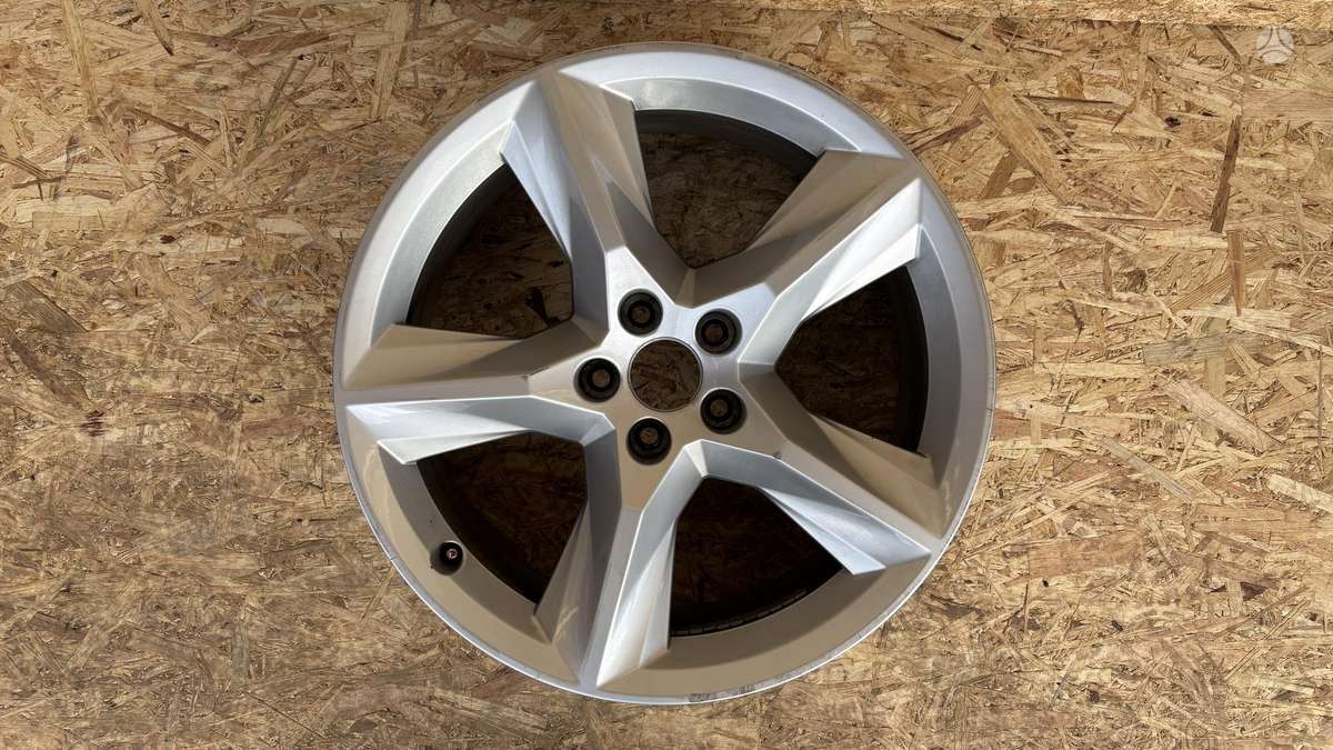 Audi Q7, 4M0601025F, Cen33462