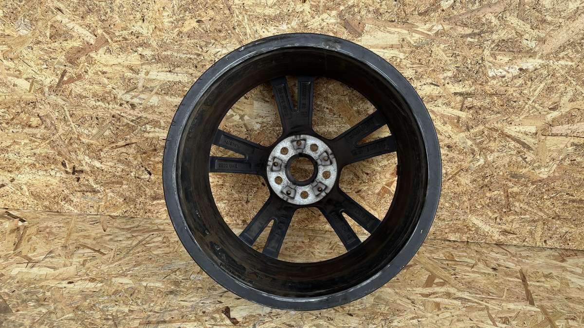BMW 3 serija, 8089896, Cen33463