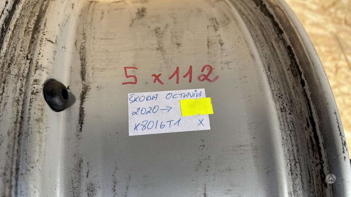 Skoda Octavia, 5E3601025H, Cen33483