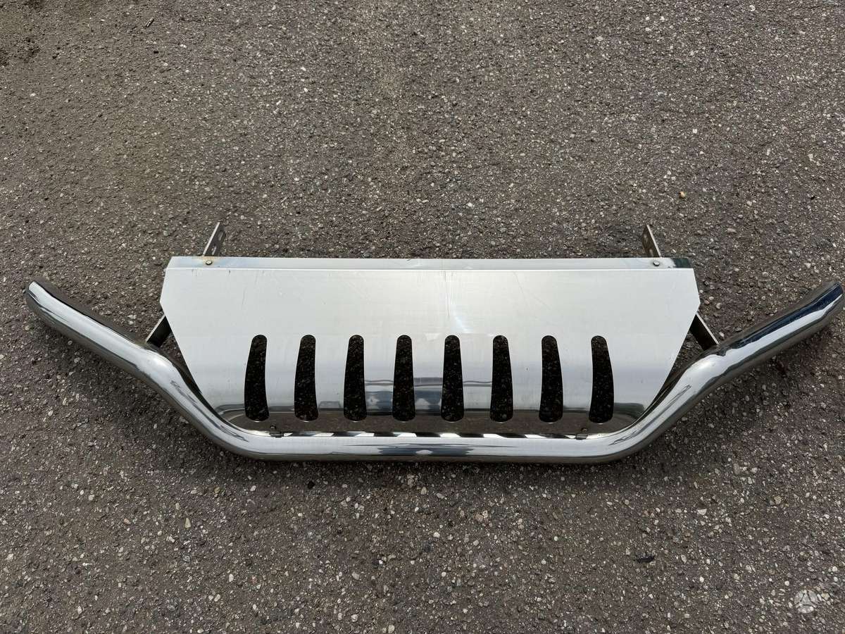 Toyota Land Cruiser bumper reinforcement