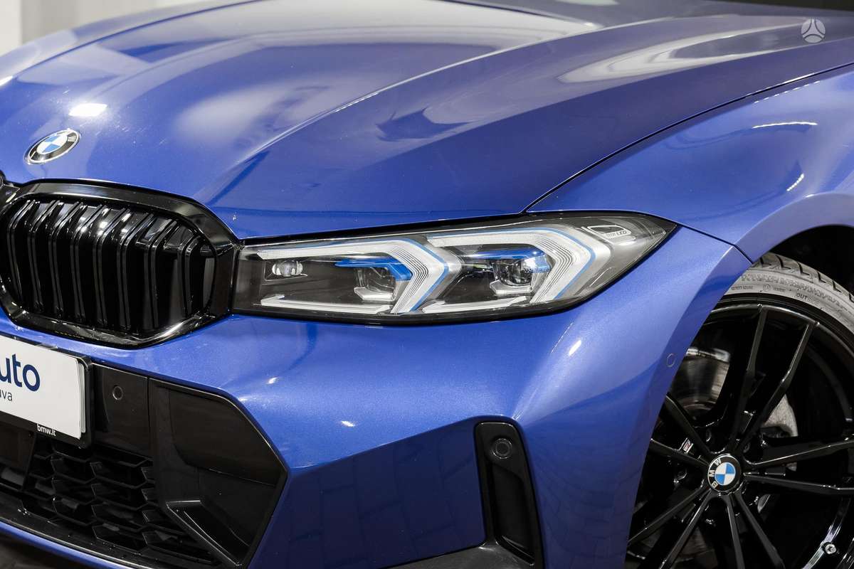 BMW 320, 2.0 l., Седан