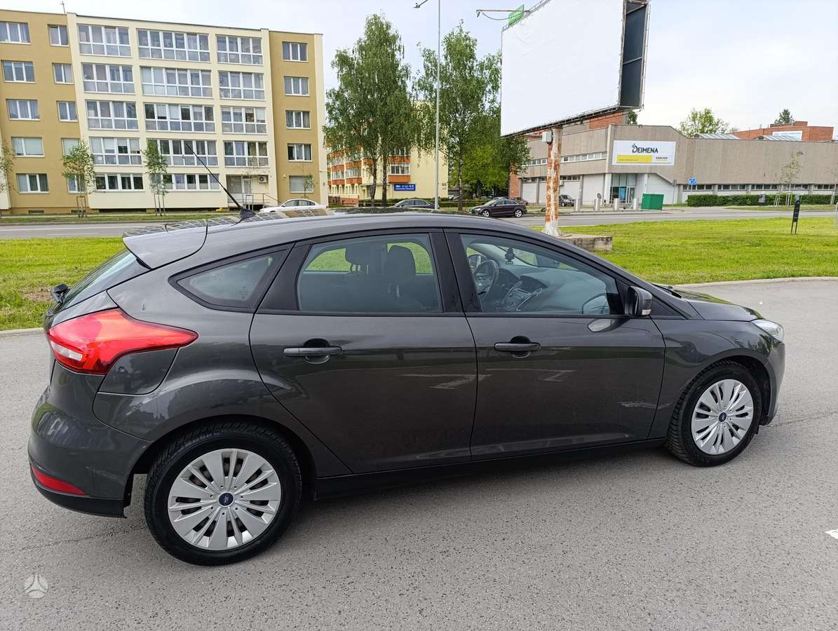 Ford Focus, 1.0 l., Хэтчбек
