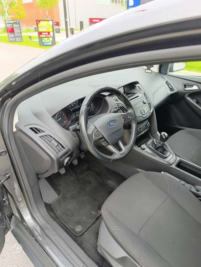 Ford Focus, 1.0 l., Хэтчбек