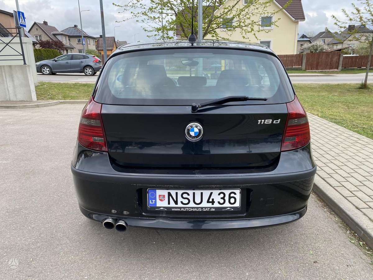 BMW 118, 2.0 l., Хэтчбек