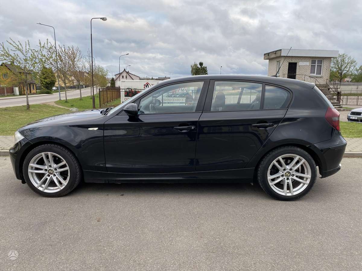 BMW 118, 2.0 l., Хэтчбек