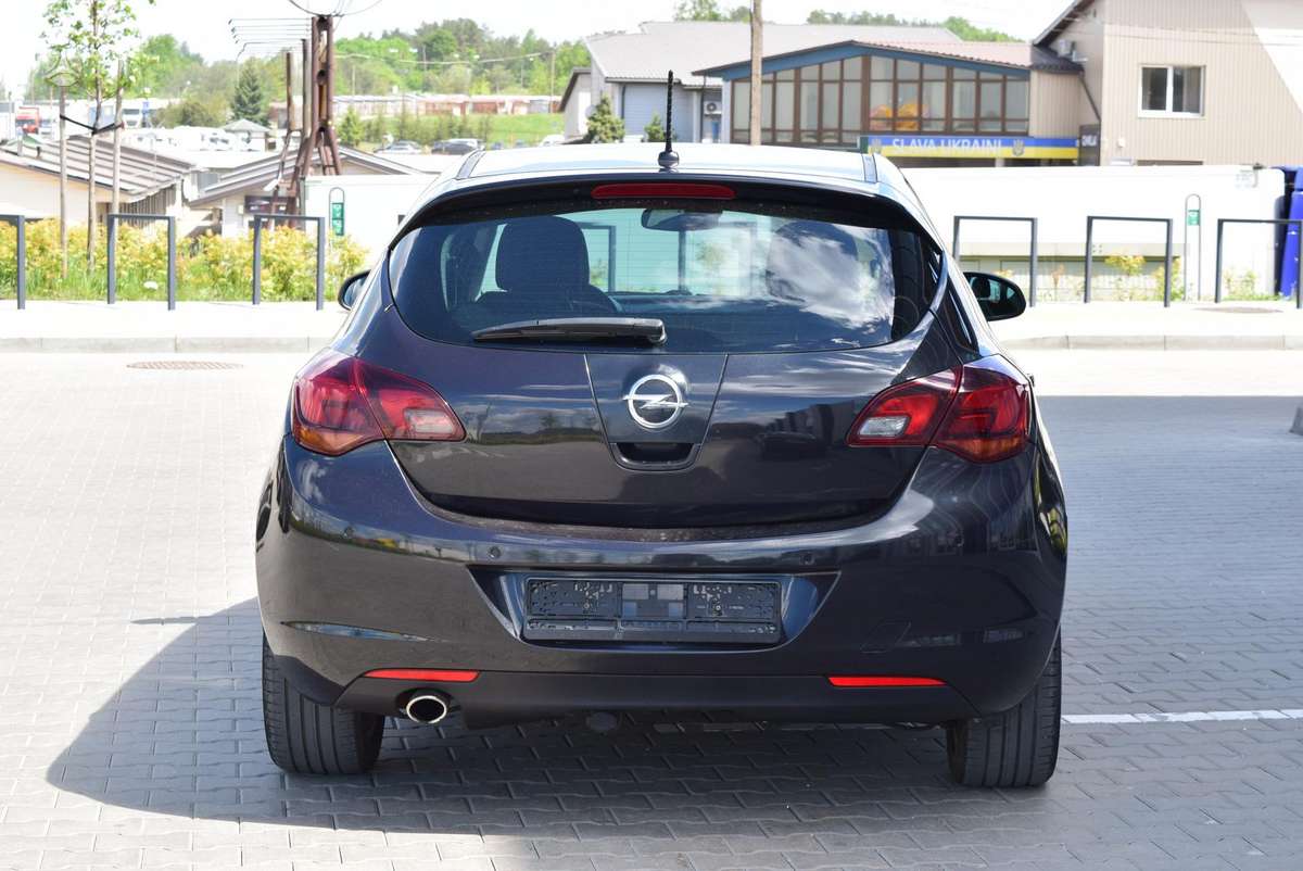 Opel Astra, 1.4 l., Хэтчбек