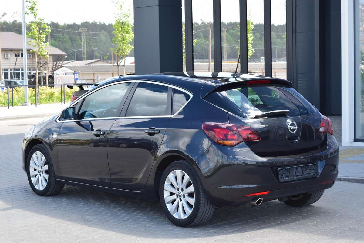Opel Astra, 1.4 l., Хэтчбек
