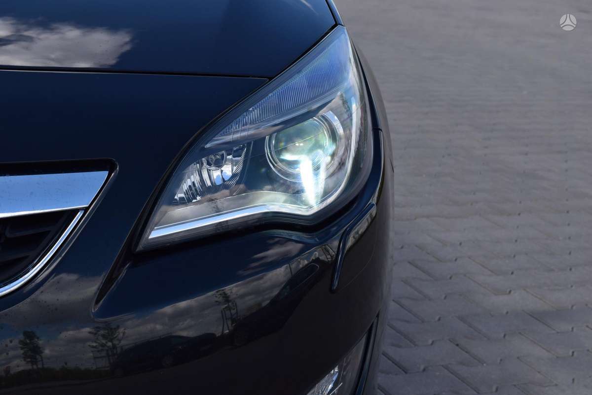 Opel Astra, 1.4 l., Хэтчбек