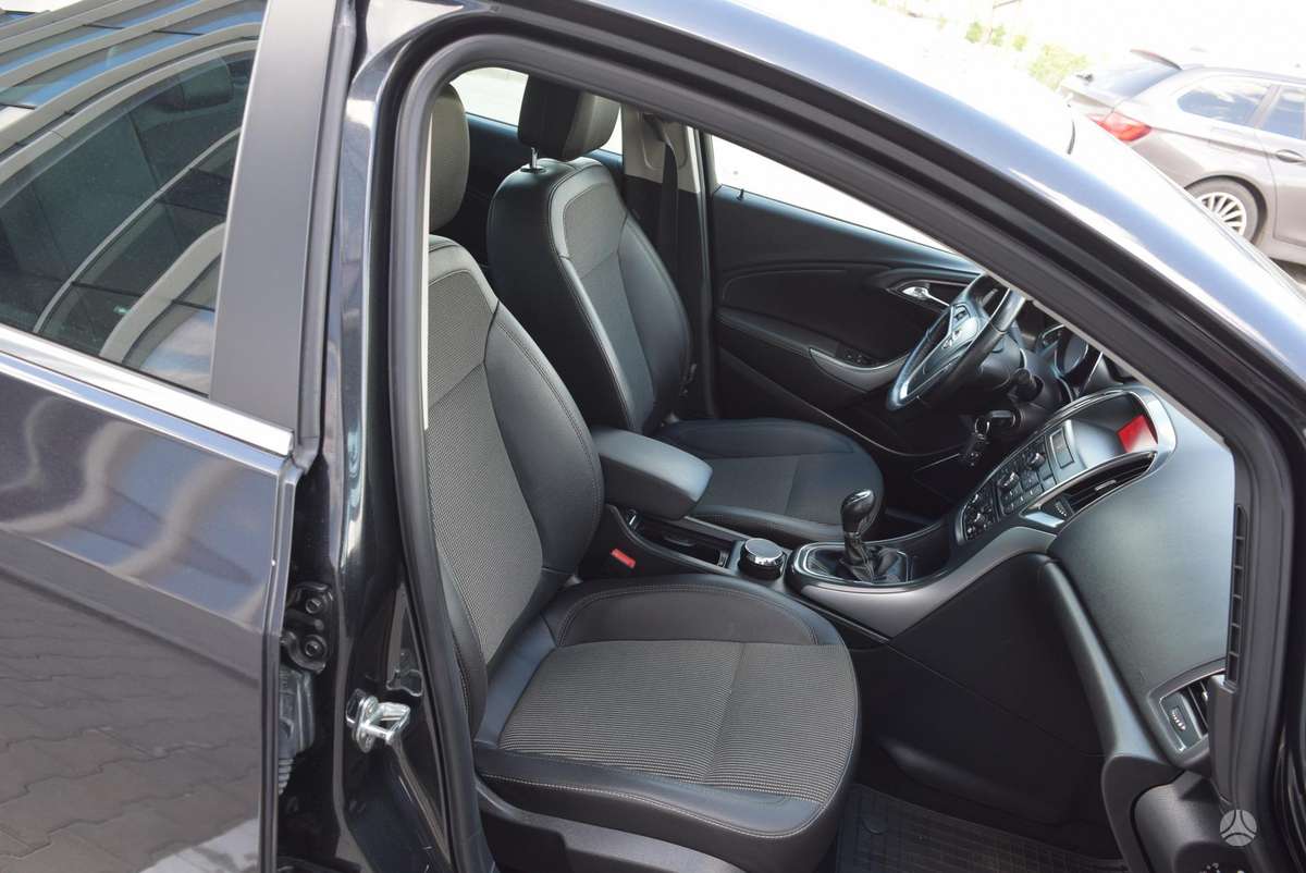 Opel Astra, 1.4 l., Хэтчбек