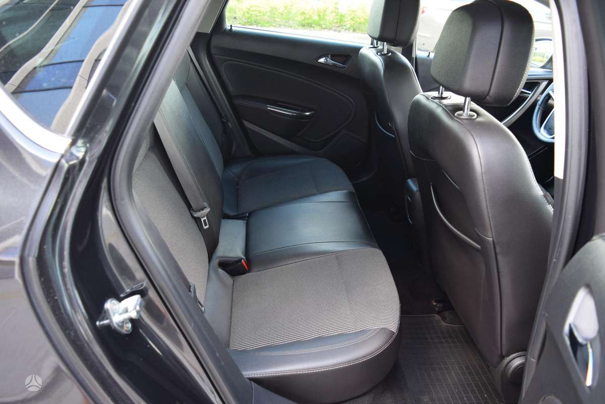 Opel Astra, 1.4 l., Хэтчбек