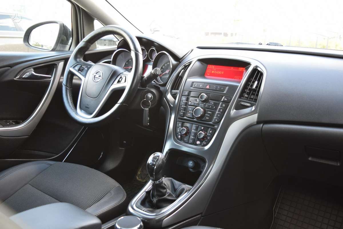 Opel Astra, 1.4 l., Хэтчбек
