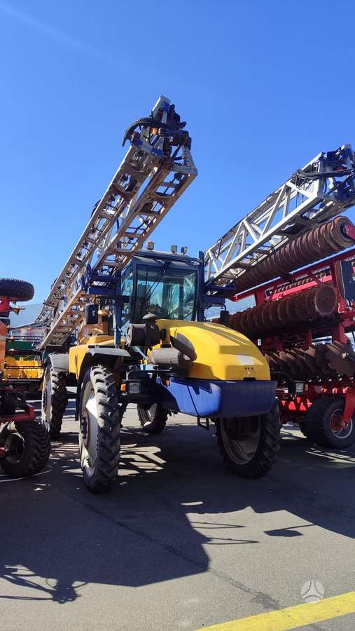 Caruelle UTL 4000, self-propelled sprayers