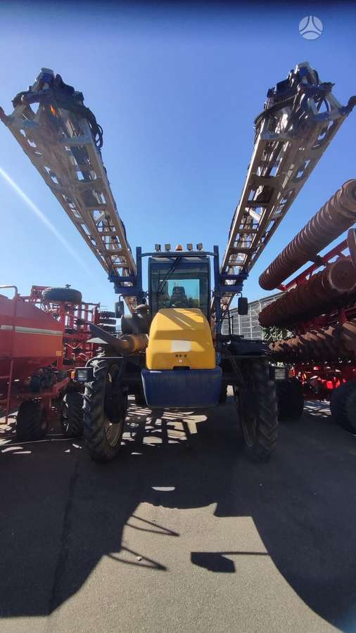 Caruelle UTL 4000, self-propelled sprayers