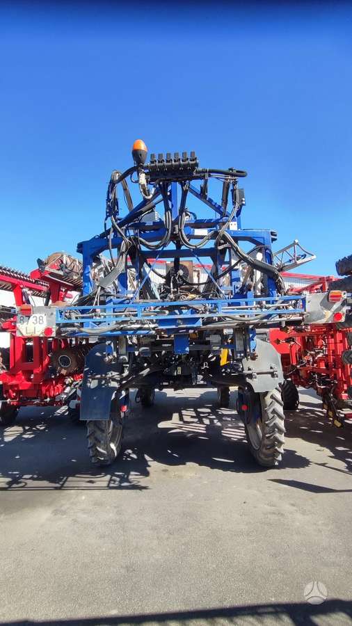 Caruelle UTL 4000, self-propelled sprayers