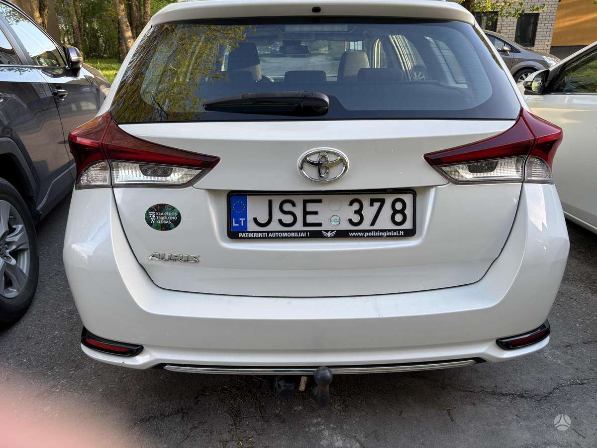 Toyota Auris, 1.4 l., Универсал