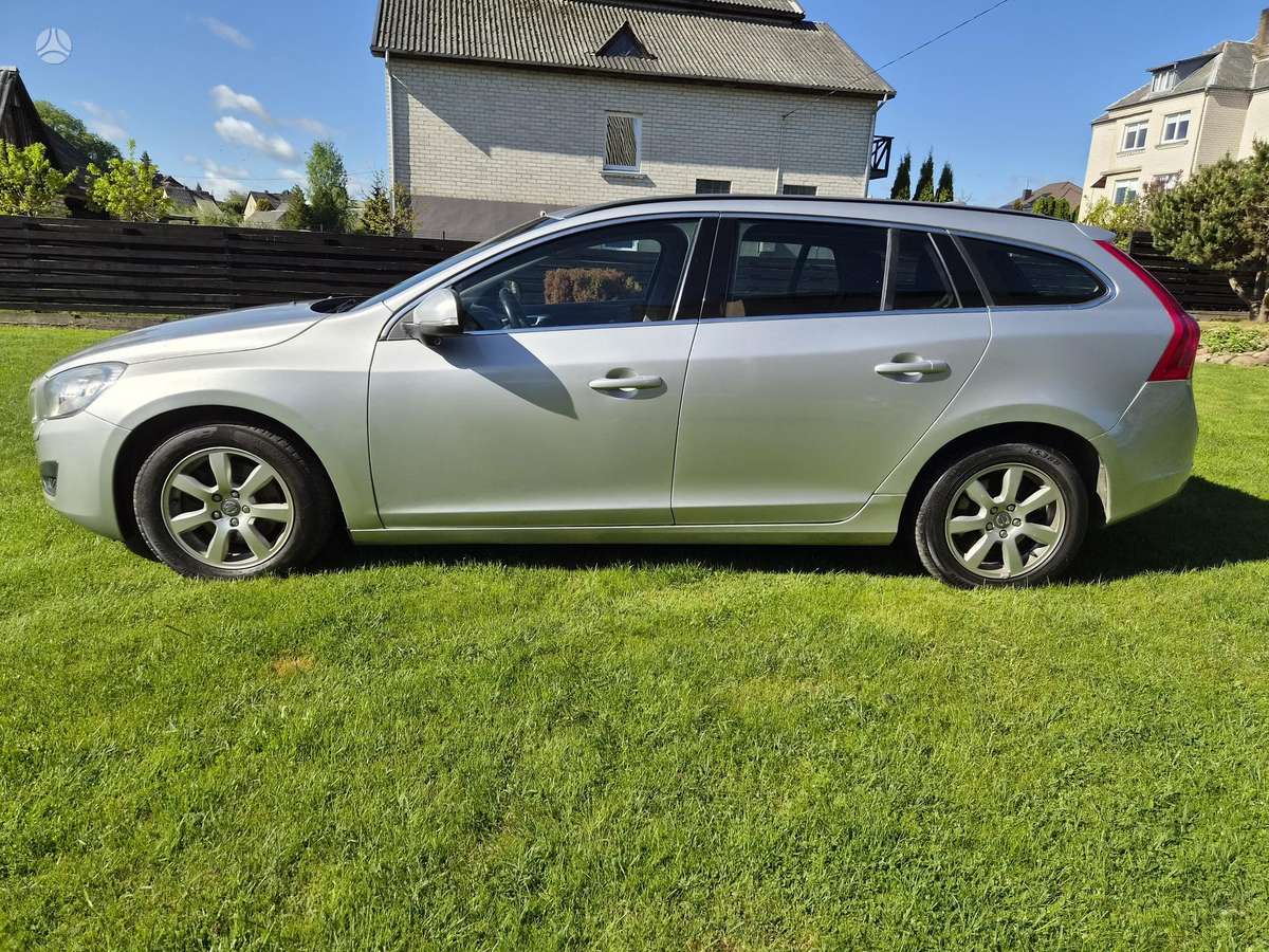 Volvo V60, 2.0 l., Универсал