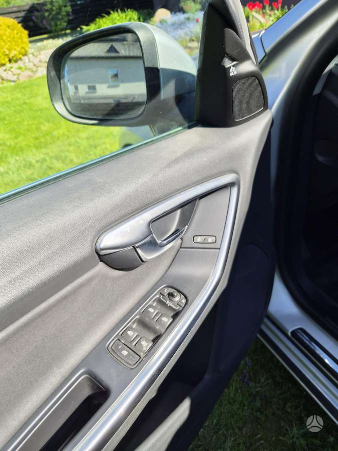 Volvo V60, 2.0 l., Универсал