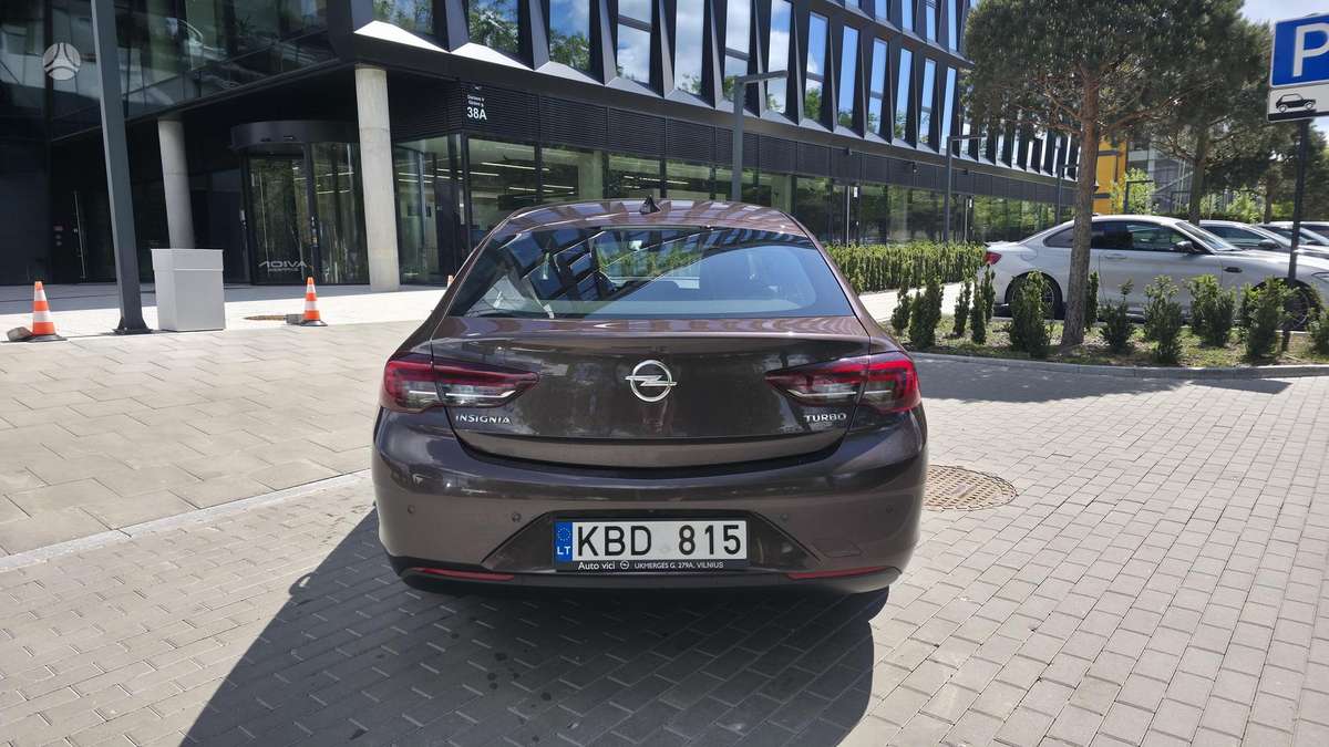 Opel Insignia, 1.5 l., Хэтчбек