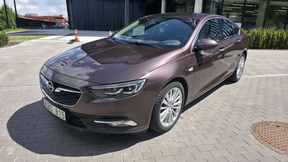 Opel Insignia, 1.5 l., Хэтчбек