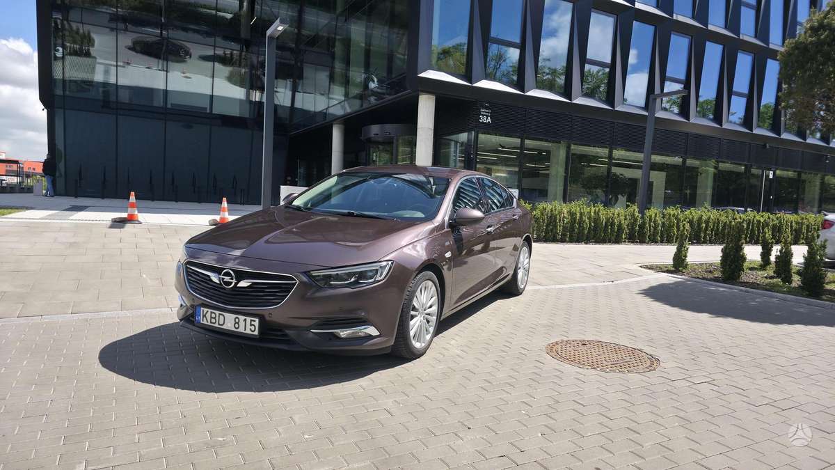 Opel Insignia, 1.5 l., Хэтчбек