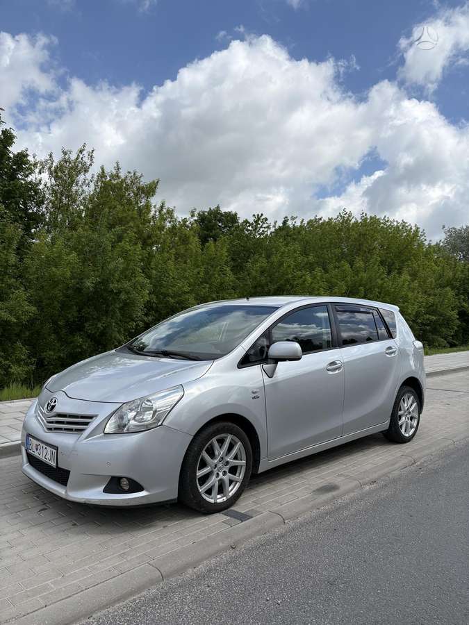 Toyota Verso - 2