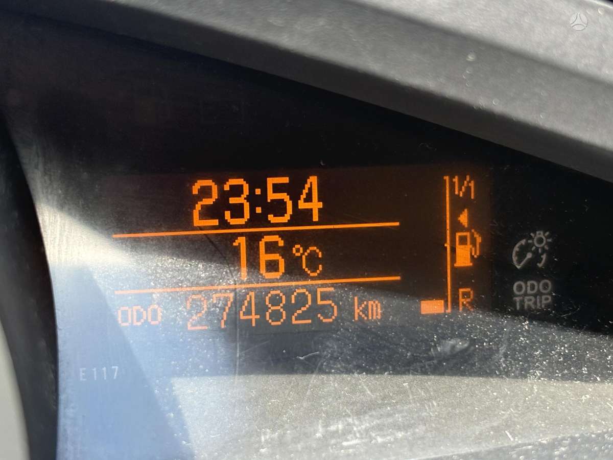 Toyota Verso - 9
