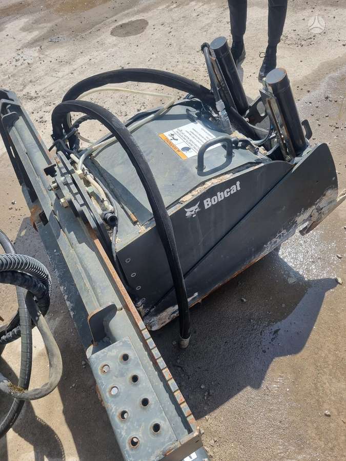 Bobcat 18pla, frēzes