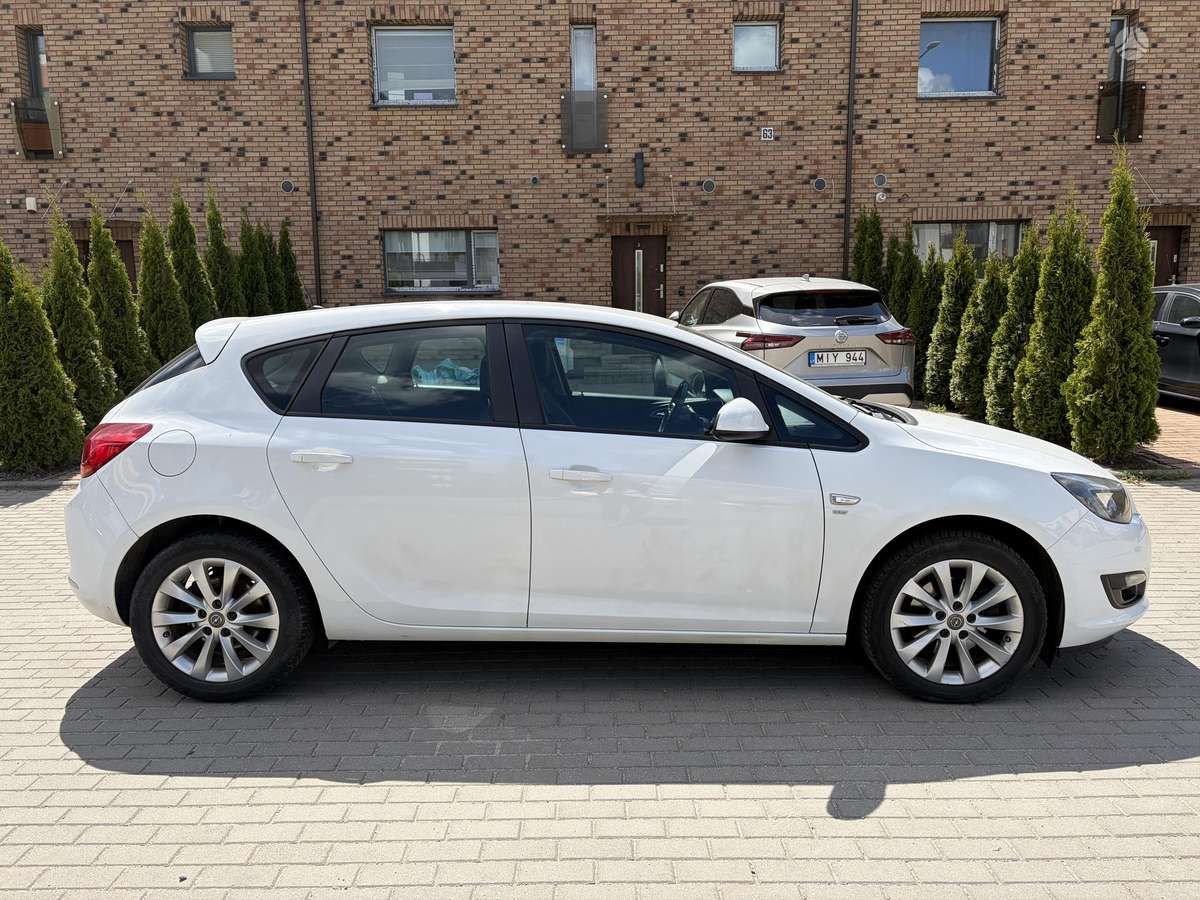 Opel Astra, 1.6 l., hatchback