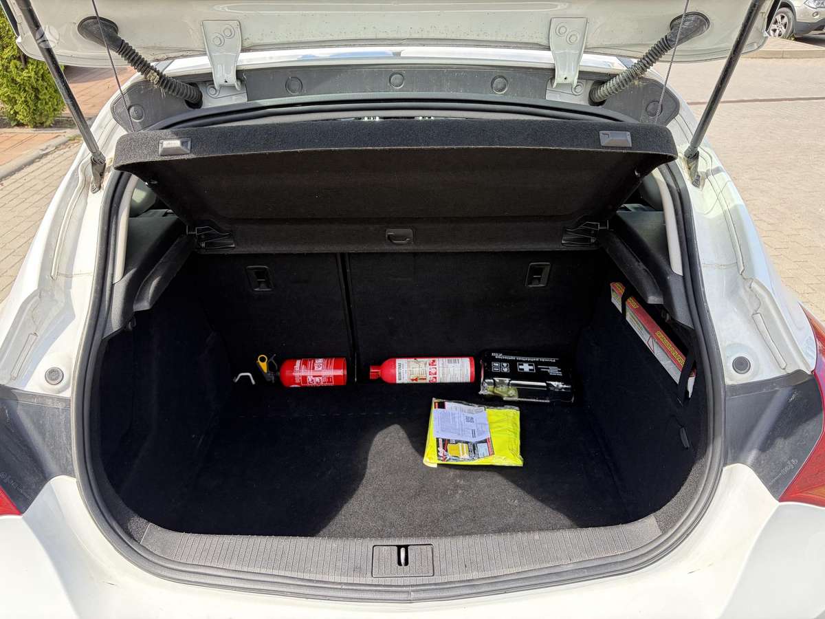 Opel Astra, 1.6 l., hatchback