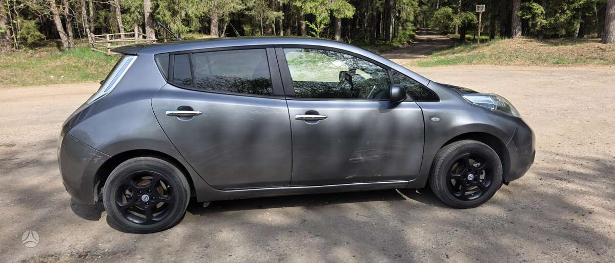 Nissan Leaf, 26 kWh, hatchback