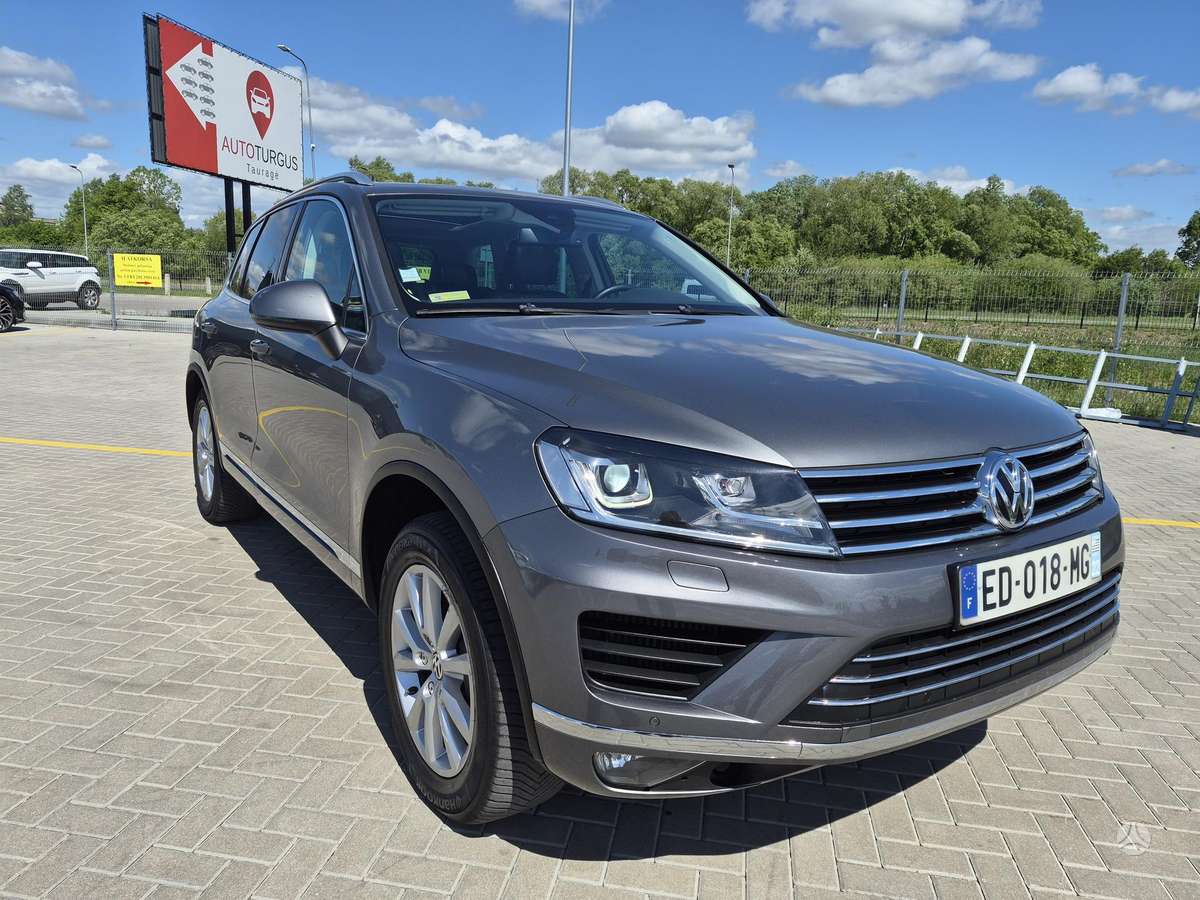 Volkswagen Touareg - 2