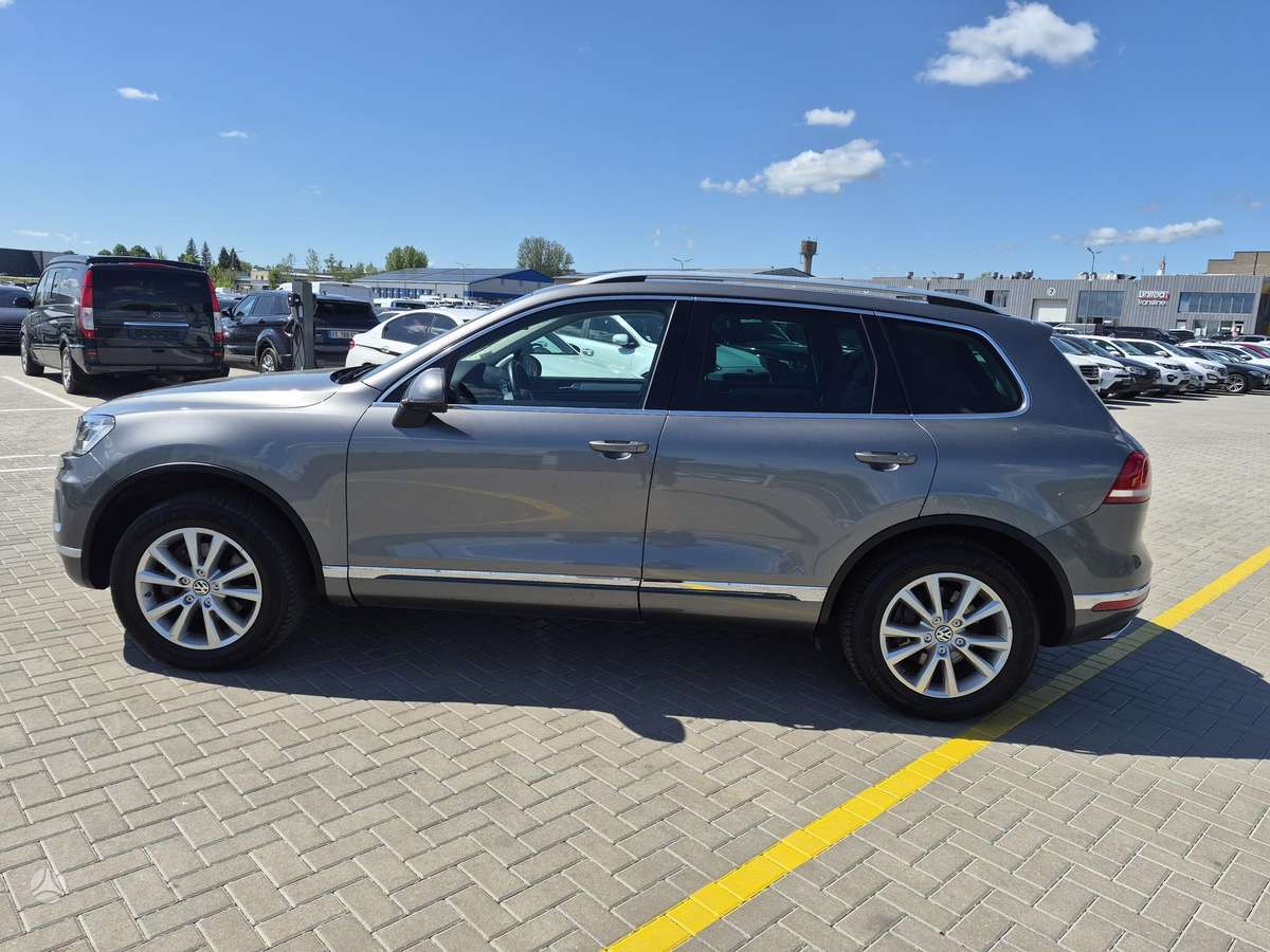 Volkswagen Touareg - 7