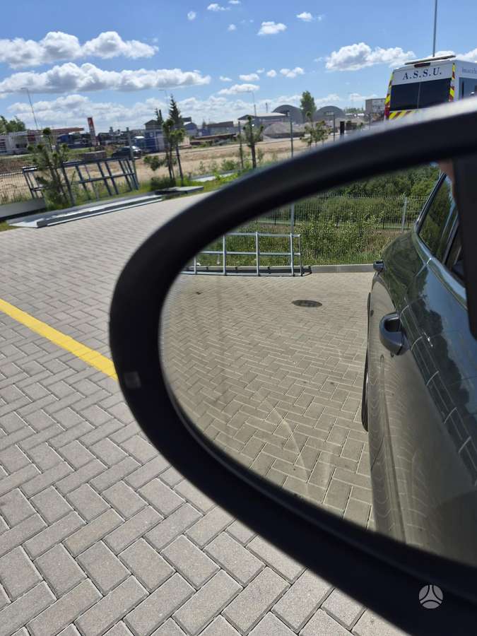 Volkswagen Touareg - 9