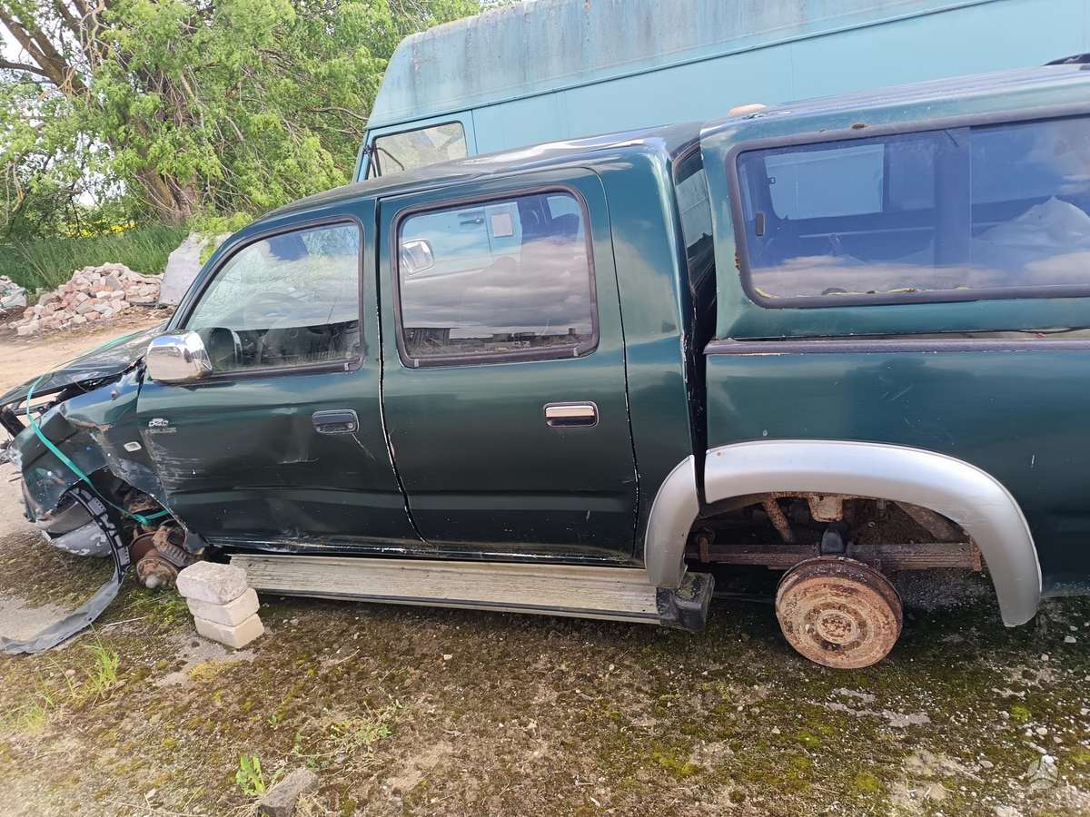 Toyota Hilux rezerves daļās