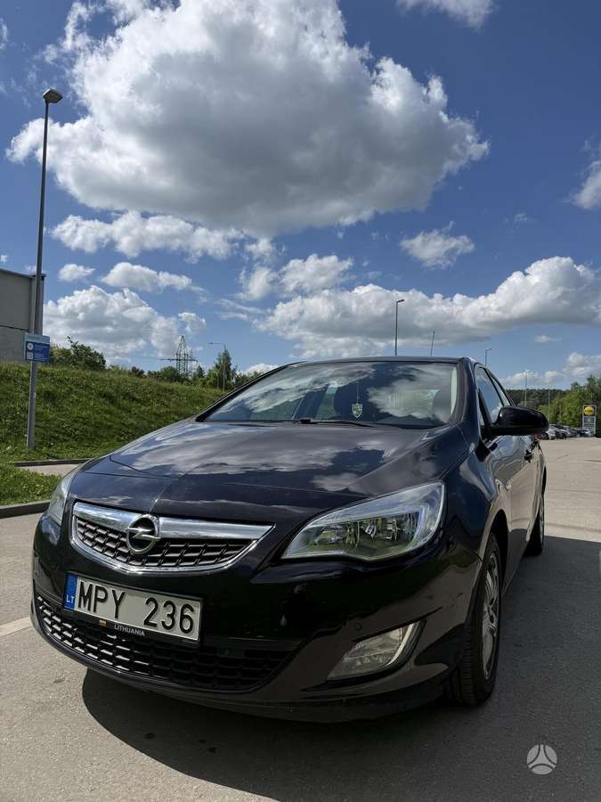 Opel Astra, 1.7 l., Хэтчбек
