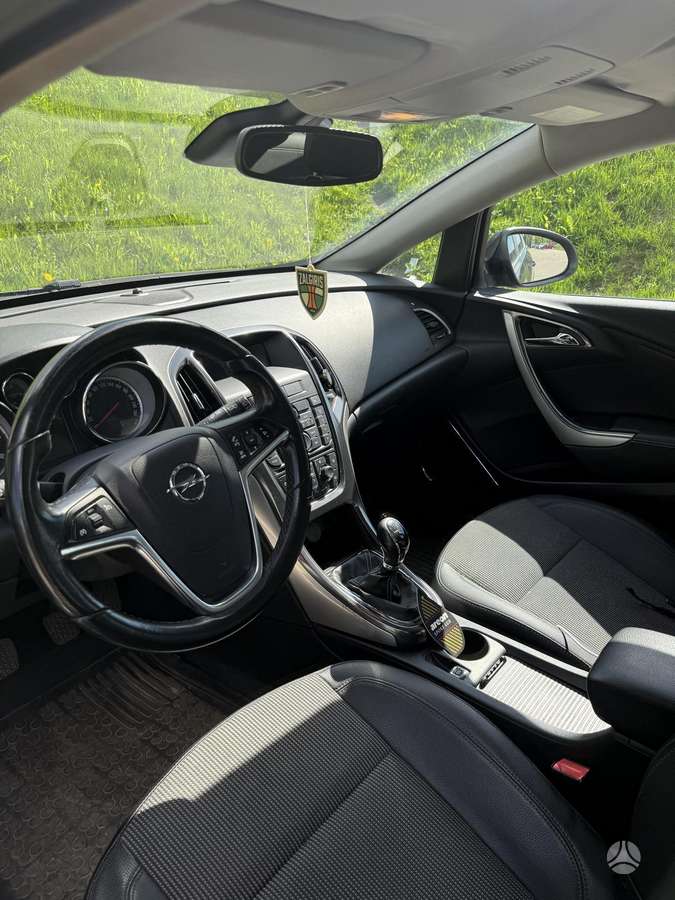 Opel Astra, 1.7 l., Хэтчбек