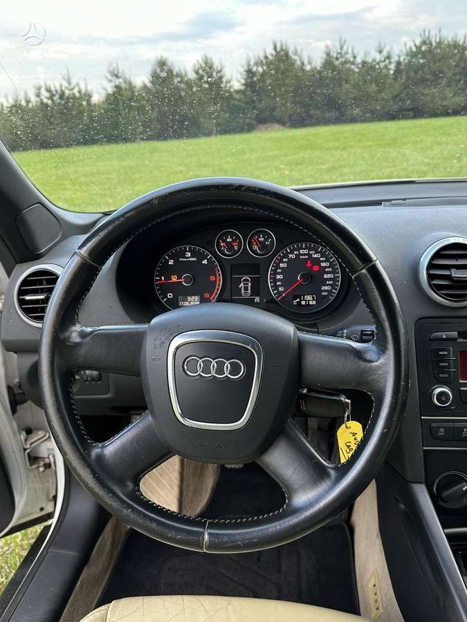 Audi A3, 1.6 l., Кабриолет