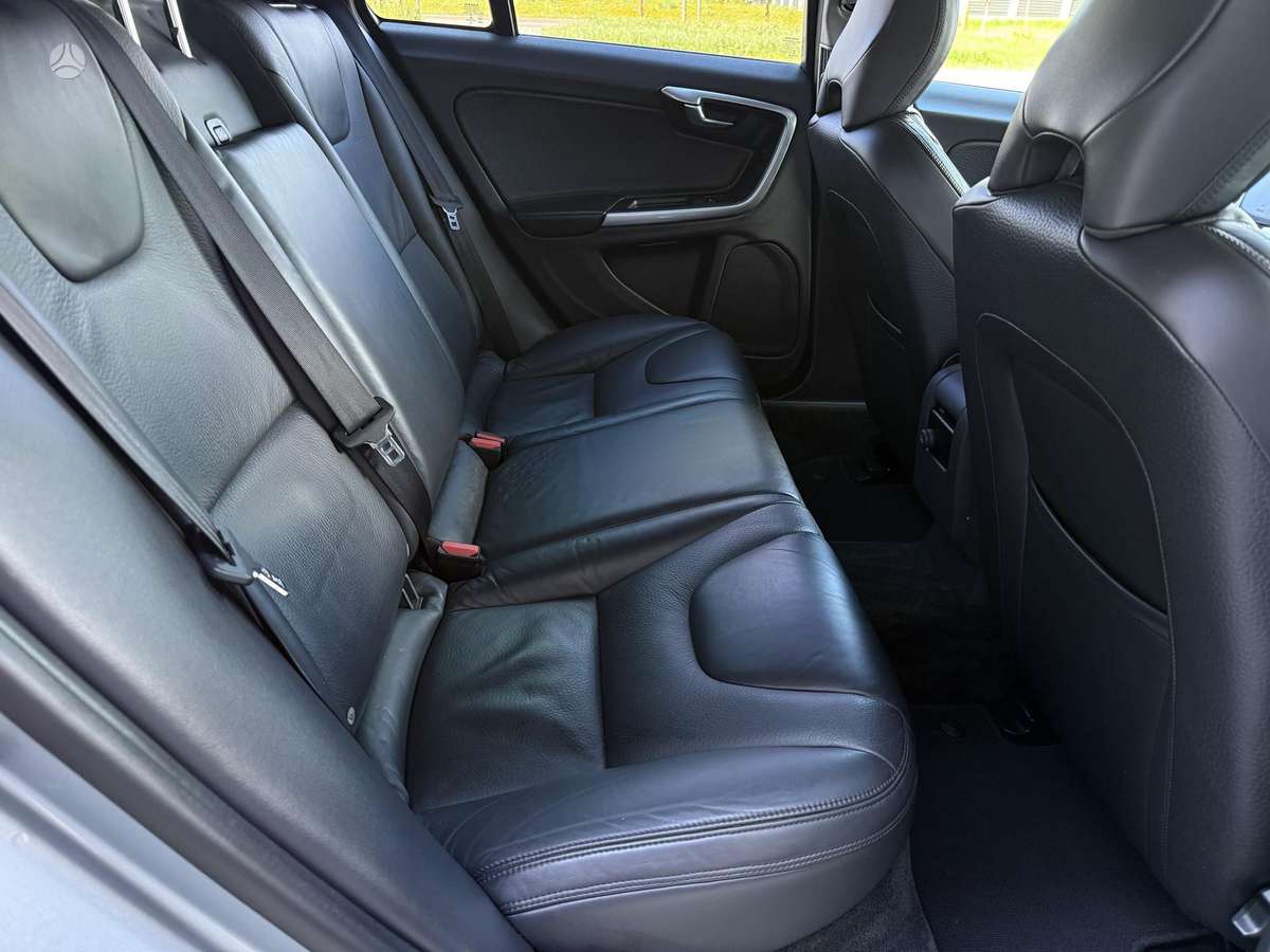 Volvo V60, 2.4 l., Универсал