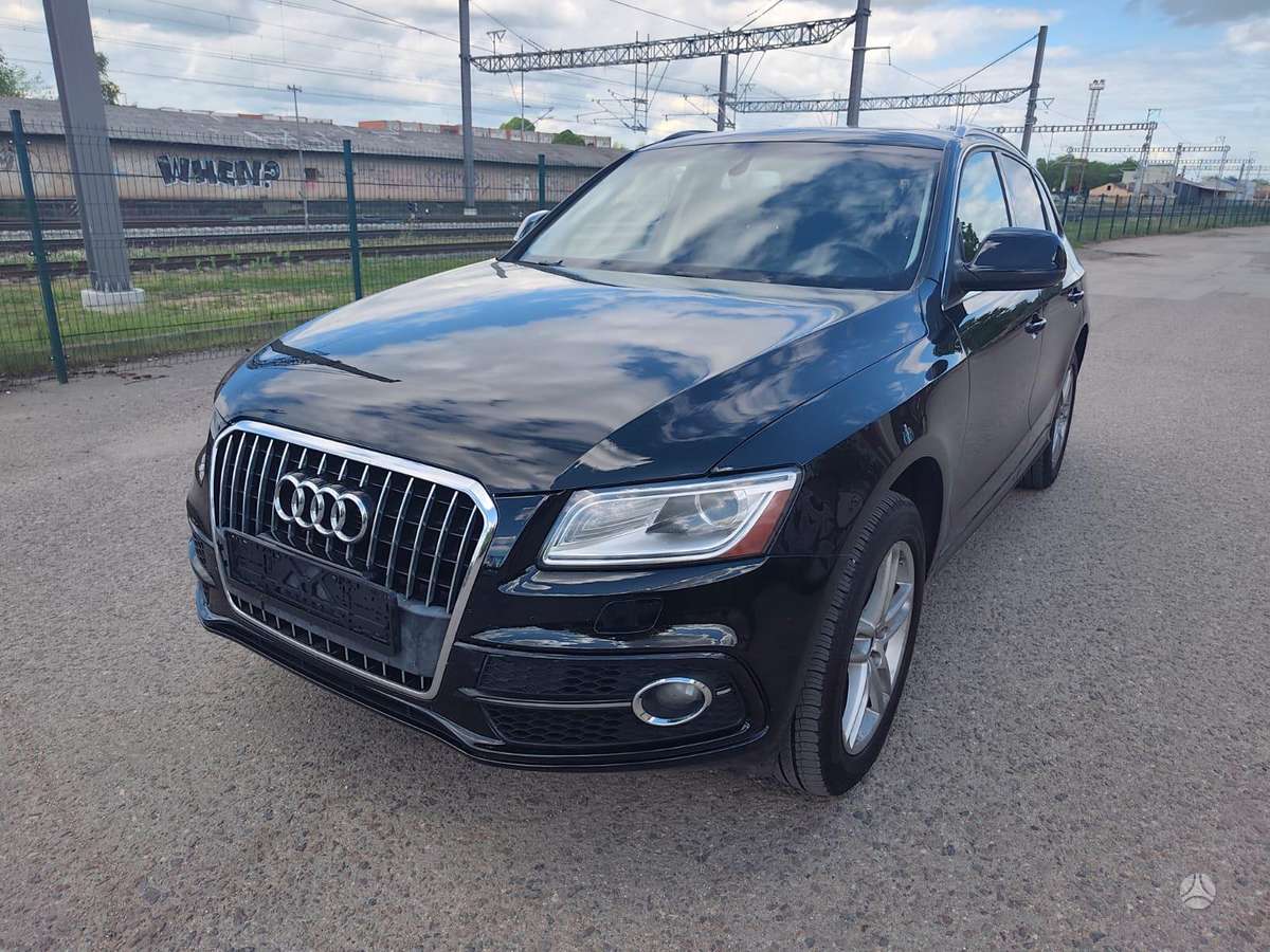 Audi Q5, 3.0 l., off-road / crossover