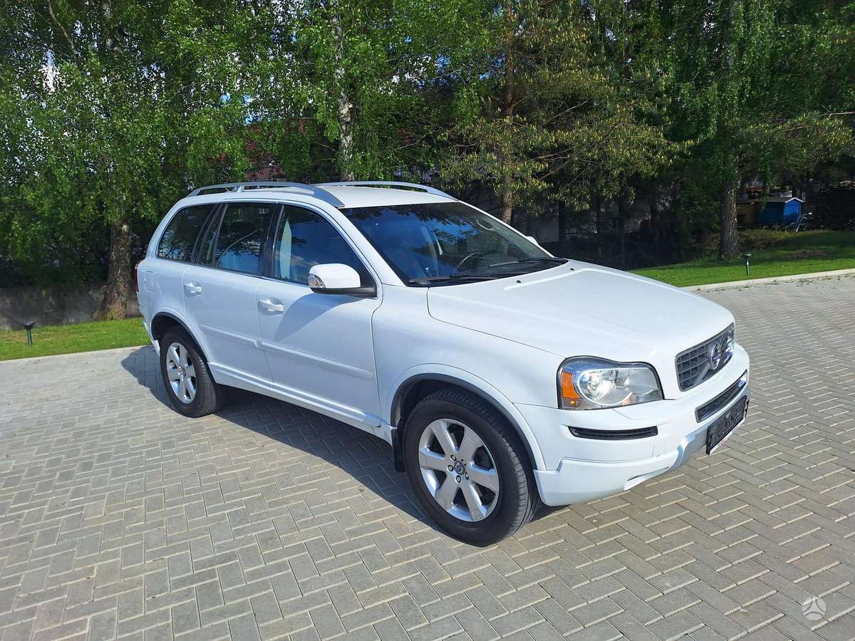 Volvo XC90 - 1