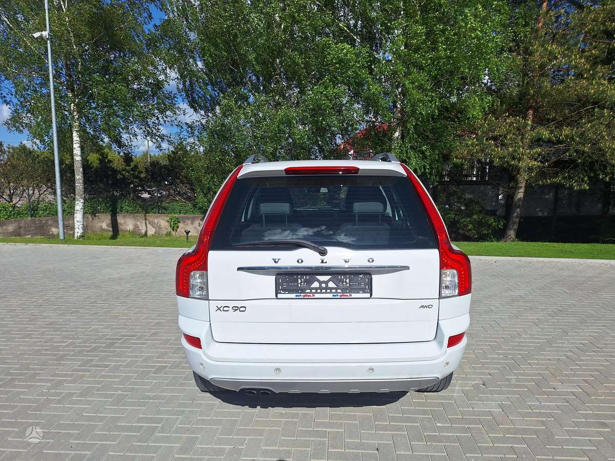 Volvo XC90 - 11