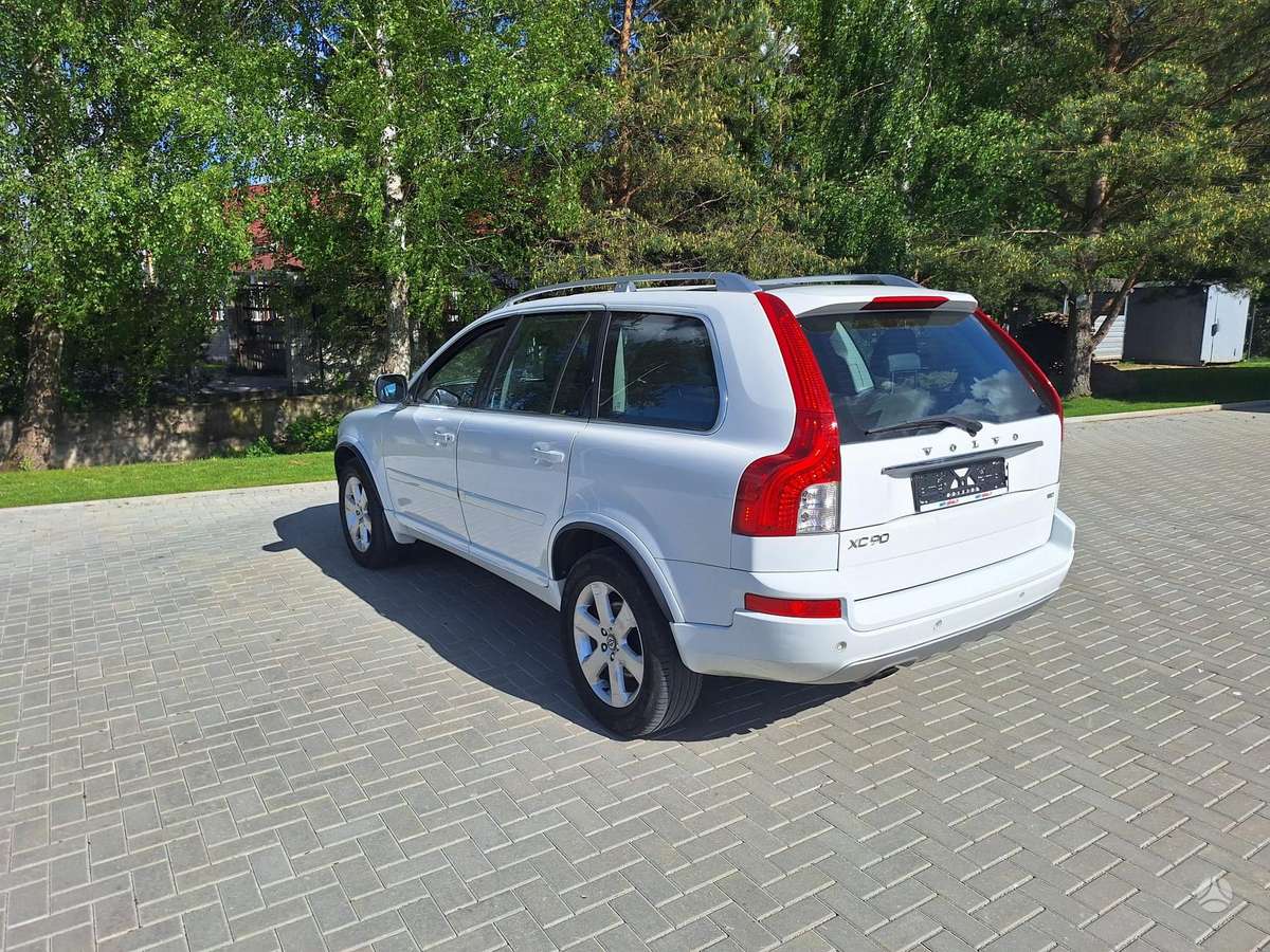 Volvo XC90 - 12