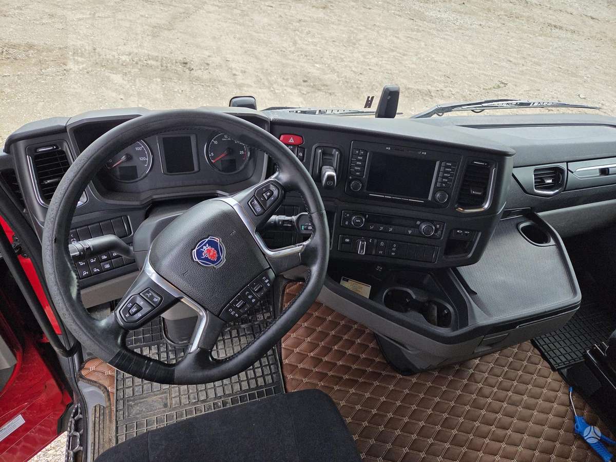 Scania S500, isothermal trucks