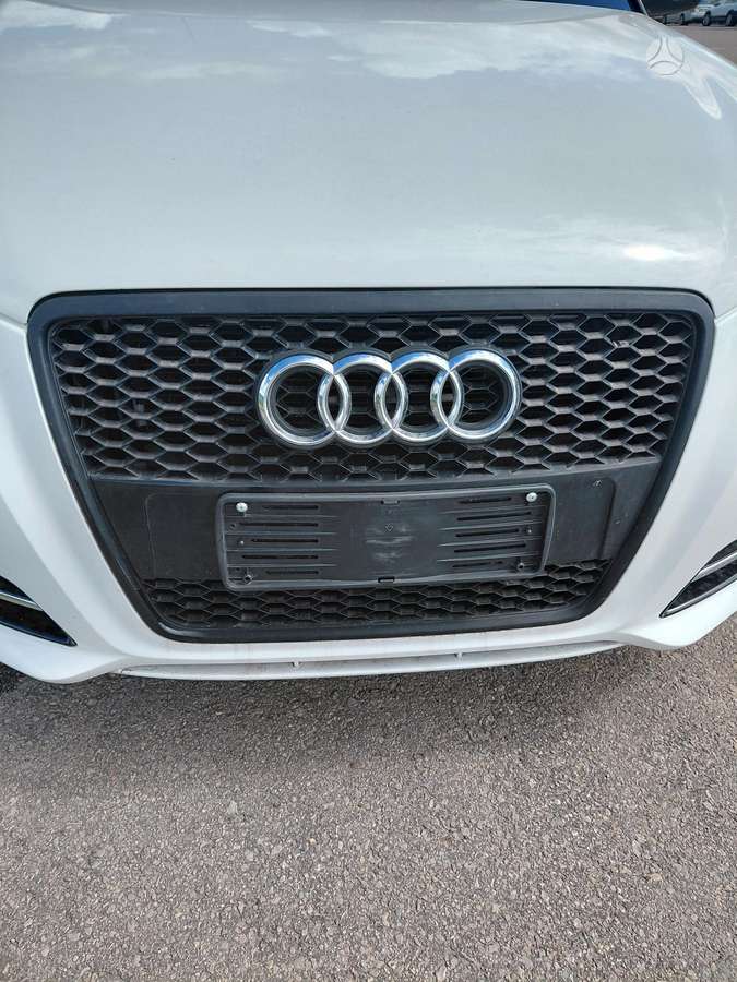 Audi A3, 1.6 l., hatchback