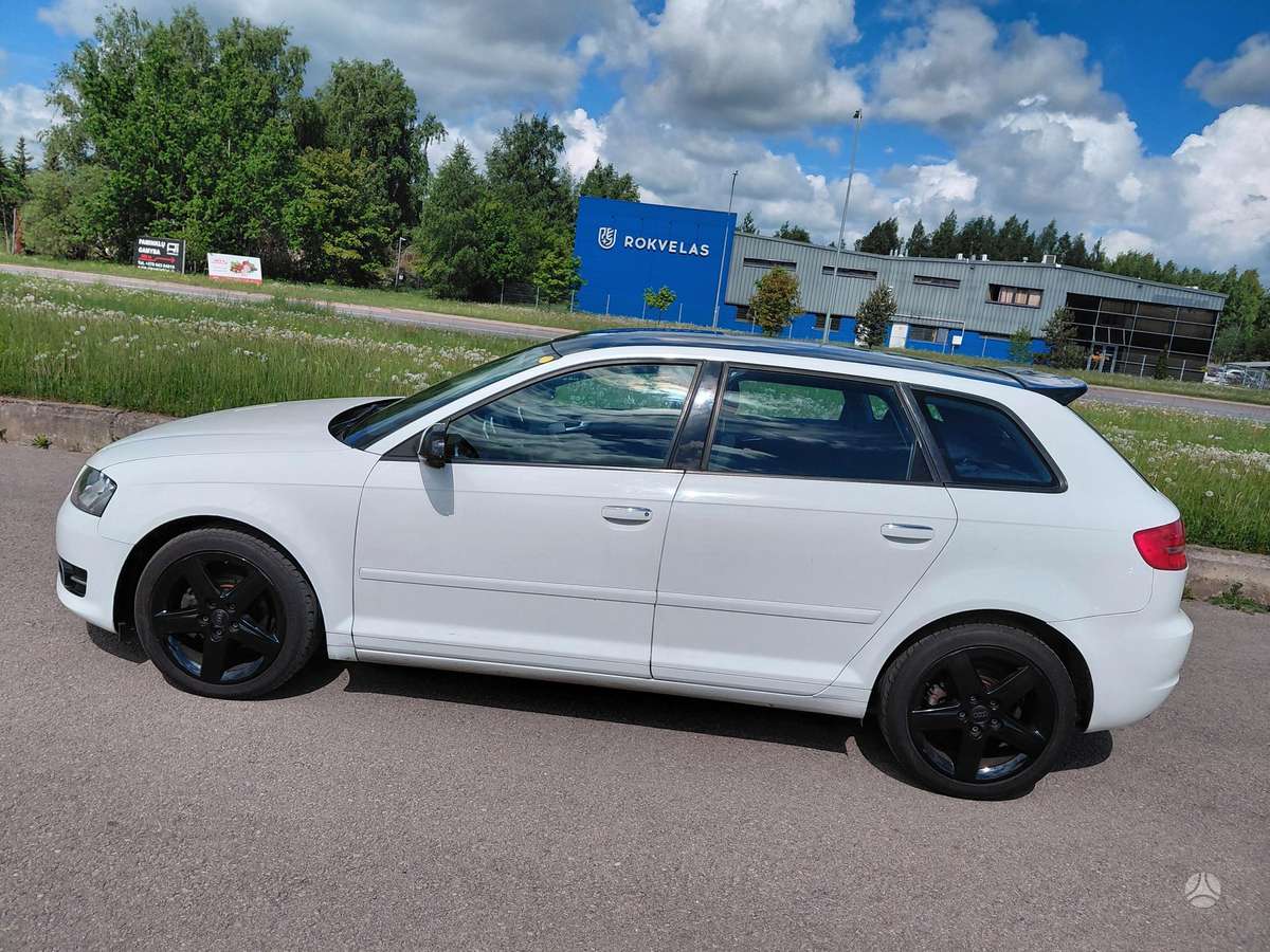 Audi A3, 1.6 l., hatchback